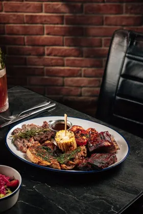 Dish at Joe's Backyard, low key light. Food photography in Dubai by Artur Begel