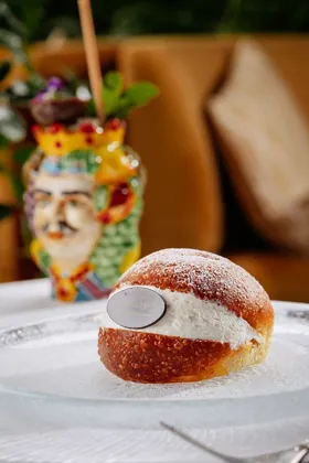 Dish at Signor Sassi, natural light. Food photography in Dubai by Artur Begel