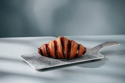 Dish at Caffelini, hard flash light. Food photography in Dubai by Artur Begel