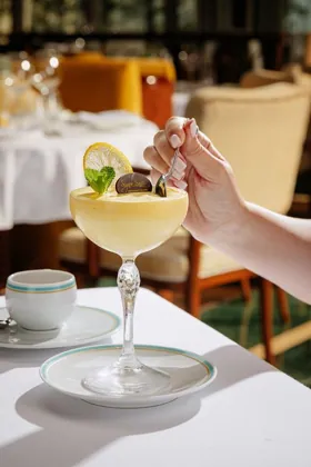 Drink at Signor Sassi, editorial light. Food photography in Dubai by Artur Begel