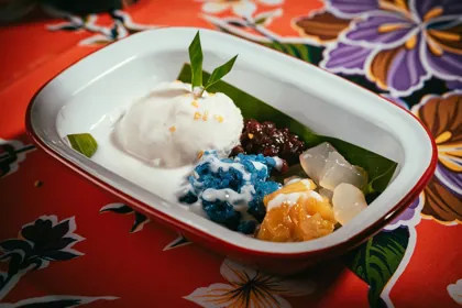 Dish at SipSong, hard flash light. Food photography in Dubai by Artur Begel
