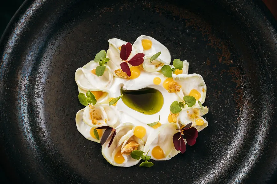 Atangi restaurant, food photography by Artur Begel