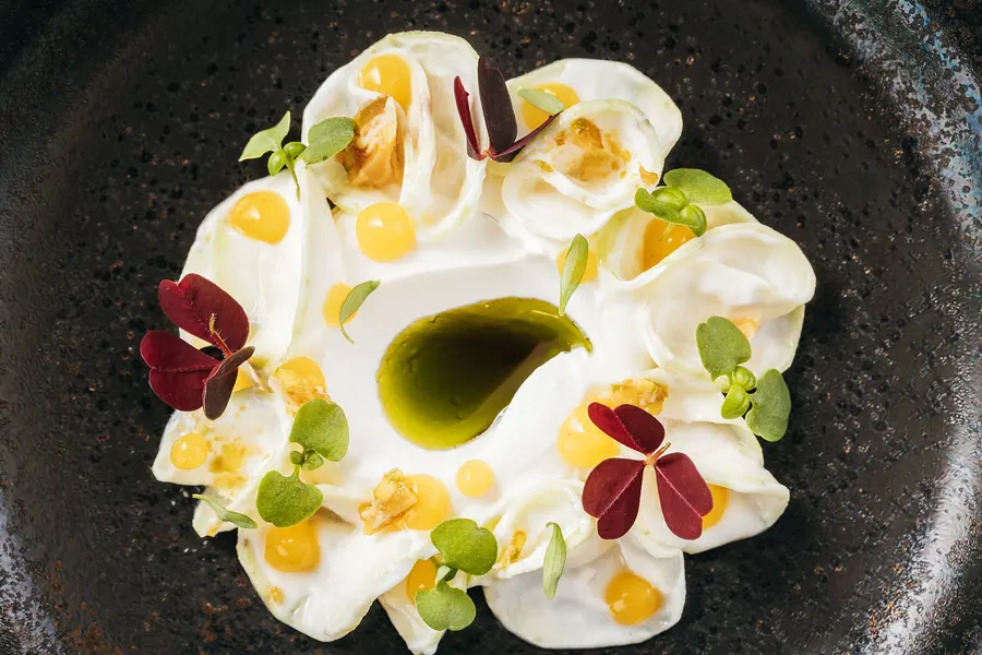Atangi restaurant, food photography by Artur Begel