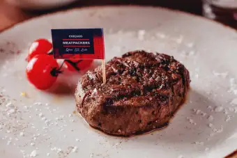 Chicago Meatpackers, F&B photography by Artur Begel