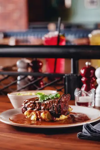Chicago Meatpackers, F&B photography by Artur Begel
