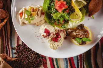Eshak, F&B photography by Artur Begel