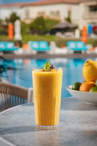 Isola, F&B photography by Artur Begel