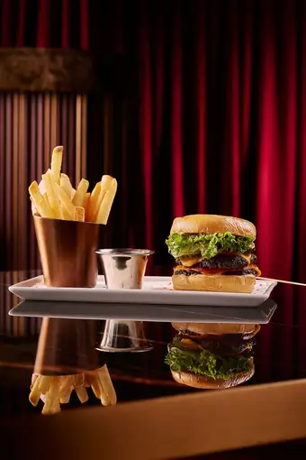 Kapitol, F&B photography by Artur Begel