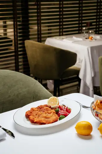 La Famiglia, F&B photography by Artur Begel