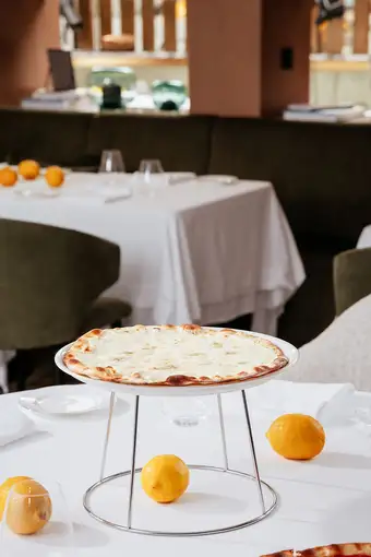 La Famiglia, F&B photography by Artur Begel