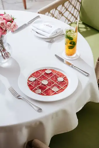 Novikov, food photography by Artur Begel