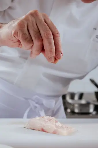 Novikov, food photography by Artur Begel