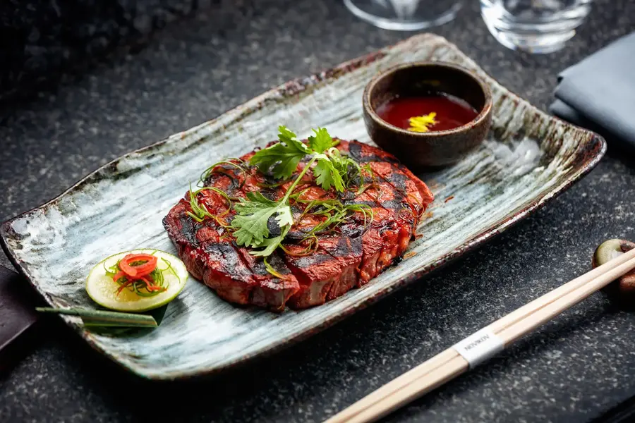 Novikov, F&B photography by Artur Begel